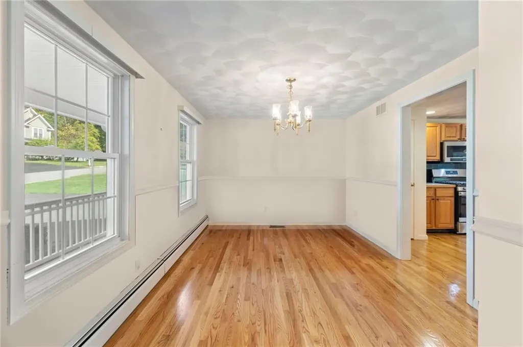 17 Doire Road Cumberland RI 02864