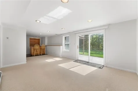 17 Doire Road Cumberland RI 02864