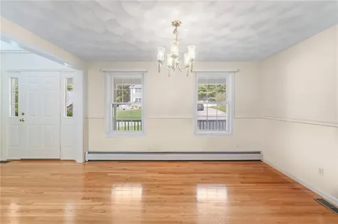 17 Doire Road Cumberland RI 02864