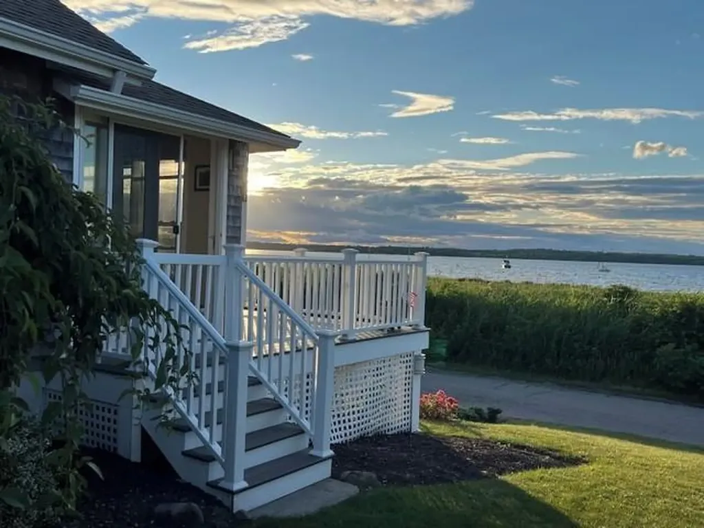 134 Greenfield Avenue Portsmouth RI 02871