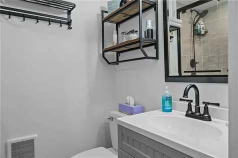 134 Greenfield Avenue Portsmouth RI 02871