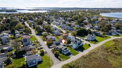 134 Greenfield Avenue Portsmouth RI 02871