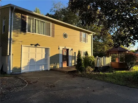 25 Advent Street North Kingstown RI 02852