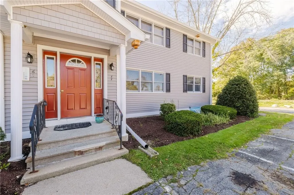 447 SE Stafford Road Tiverton RI 02878