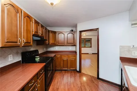 447 SE Stafford Road Tiverton RI 02878