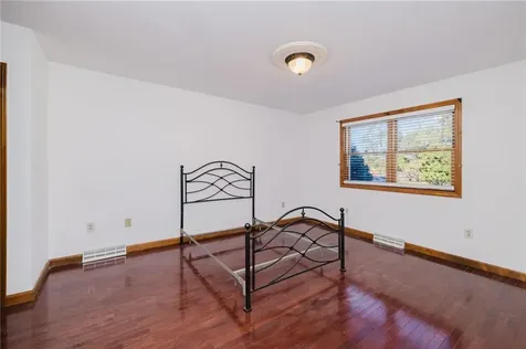 447 SE Stafford Road Tiverton RI 02878