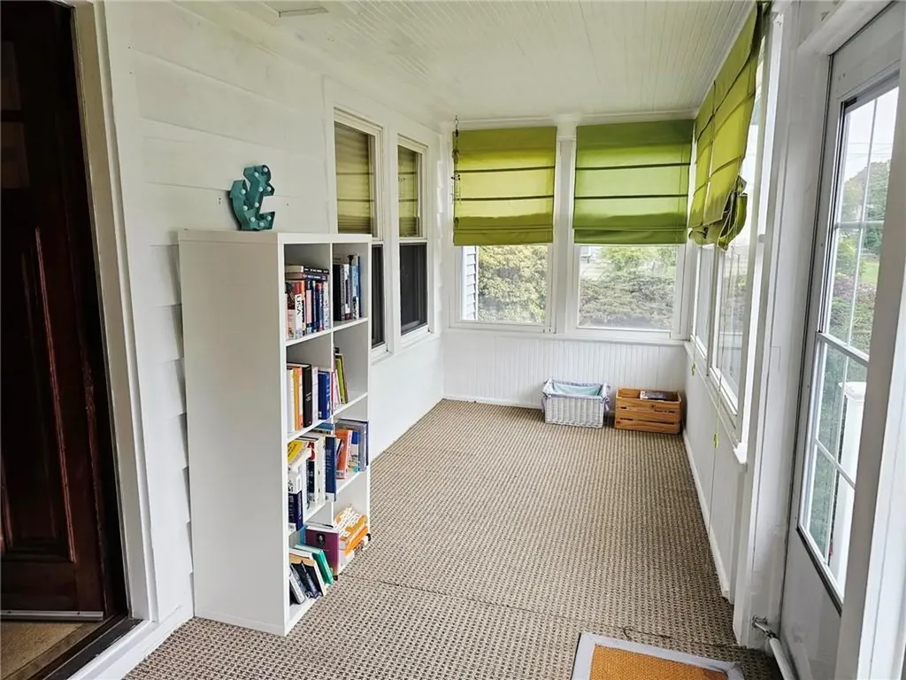 26 Westminster Street Westerly RI 02891
