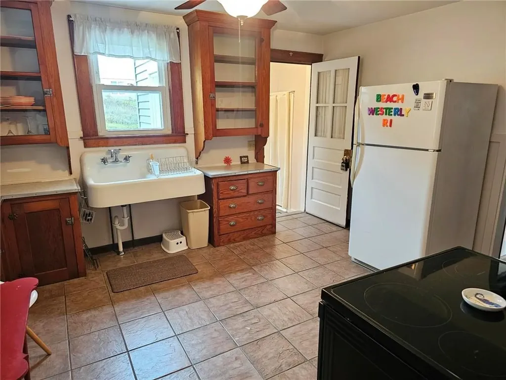 26 Westminster Street Westerly RI 02891