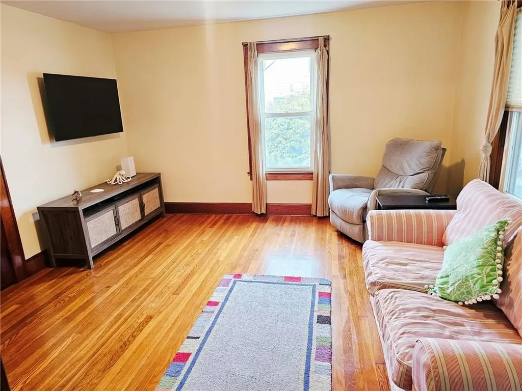 26 Westminster Street Westerly RI 02891