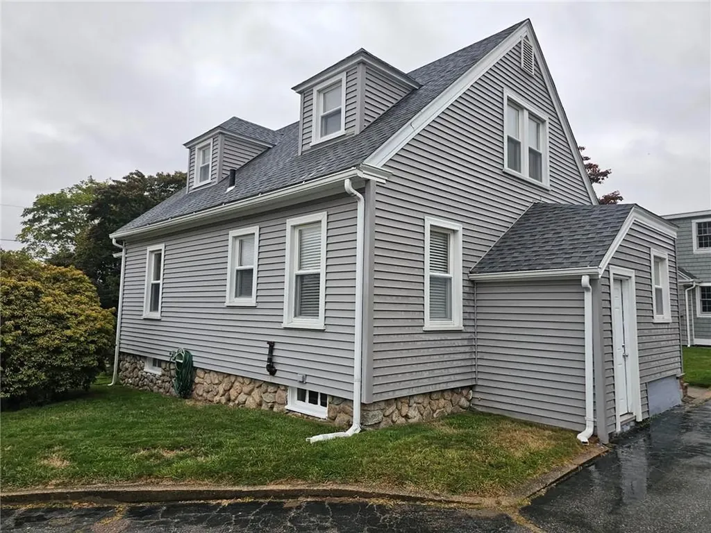 26 Westminster Street Westerly RI 02891