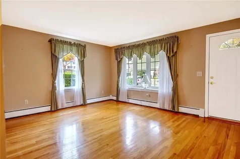 98 Iroquois Road Cumberland RI 02864