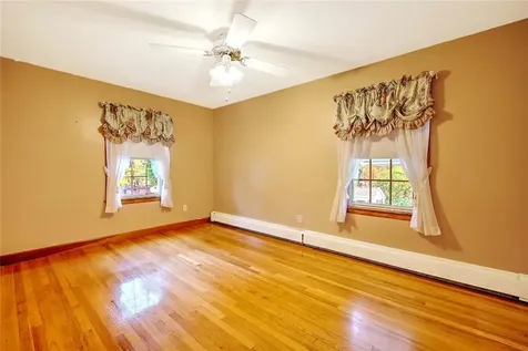 98 Iroquois Road Cumberland RI 02864