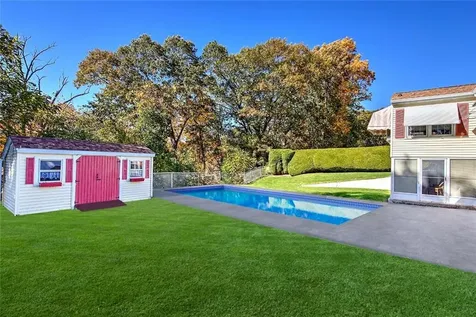 98 Iroquois Road Cumberland RI 02864