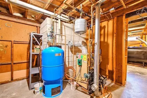 98 Iroquois Road Cumberland RI 02864