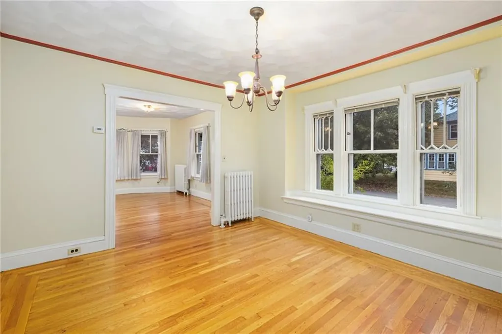 154 Armington Street Cranston RI 02905