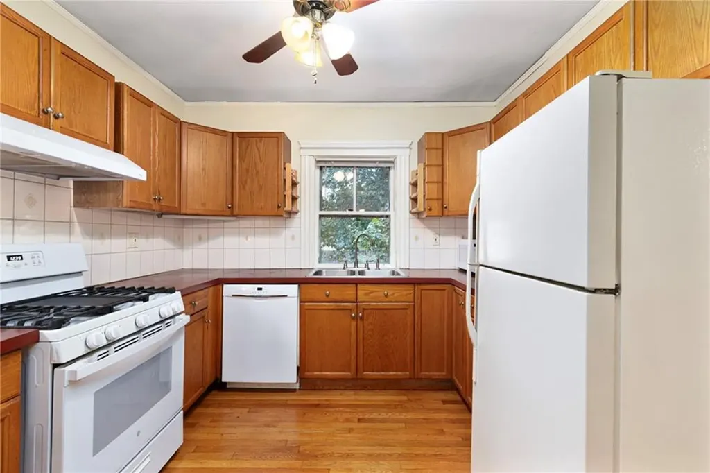 154 Armington Street Cranston RI 02905