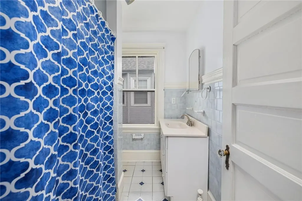 154 Armington Street Cranston RI 02905