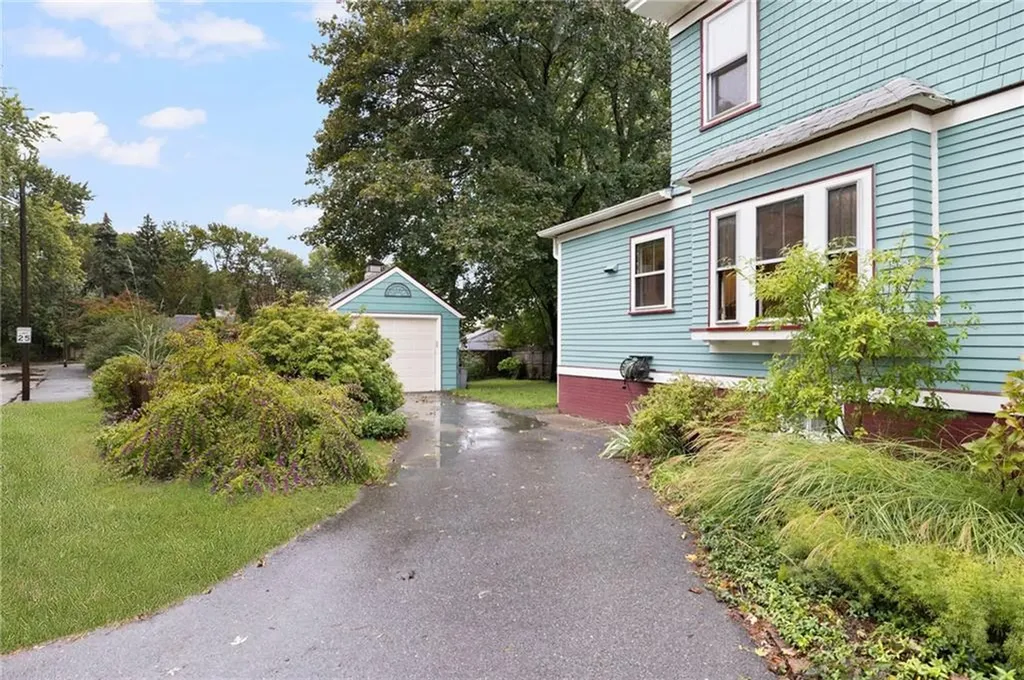 154 Armington Street Cranston RI 02905