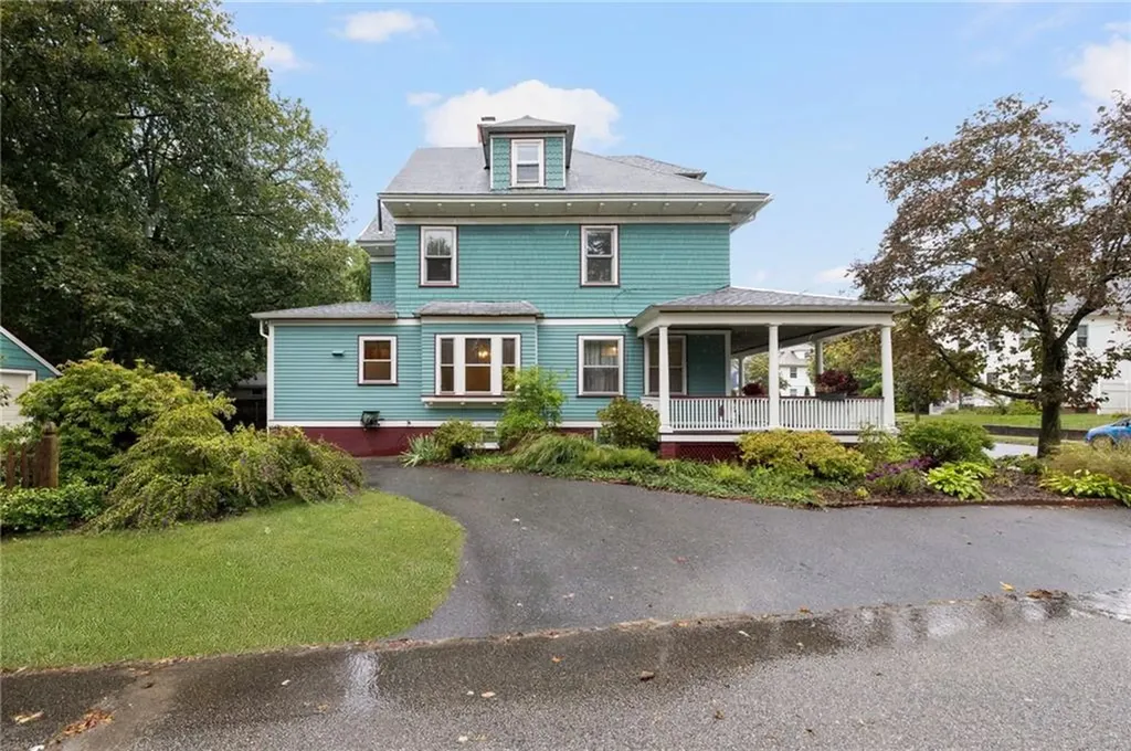 154 Armington Street Cranston RI 02905