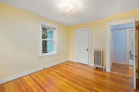 154 Armington Street Cranston RI 02905