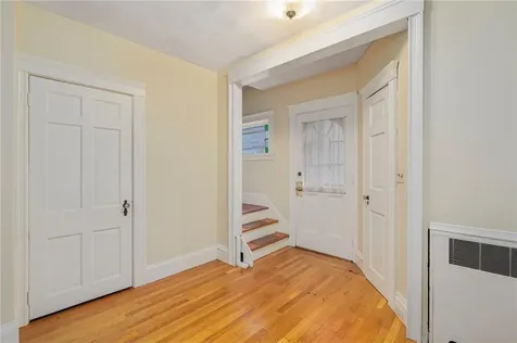 154 Armington Street Cranston RI 02905