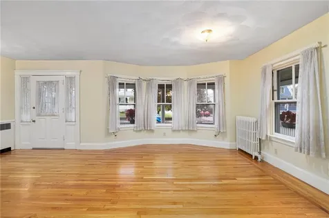 154 Armington Street Cranston RI 02905