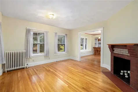 154 Armington Street Cranston RI 02905