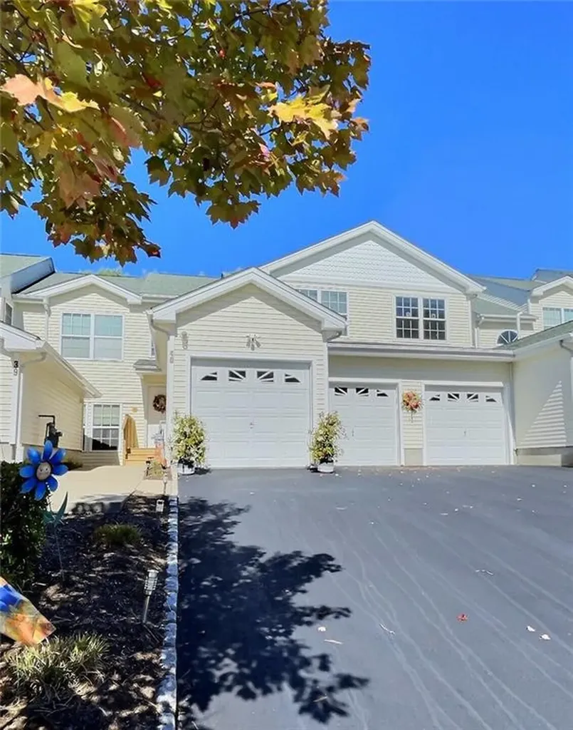 40 Alpine Way North Smithfield RI 02896