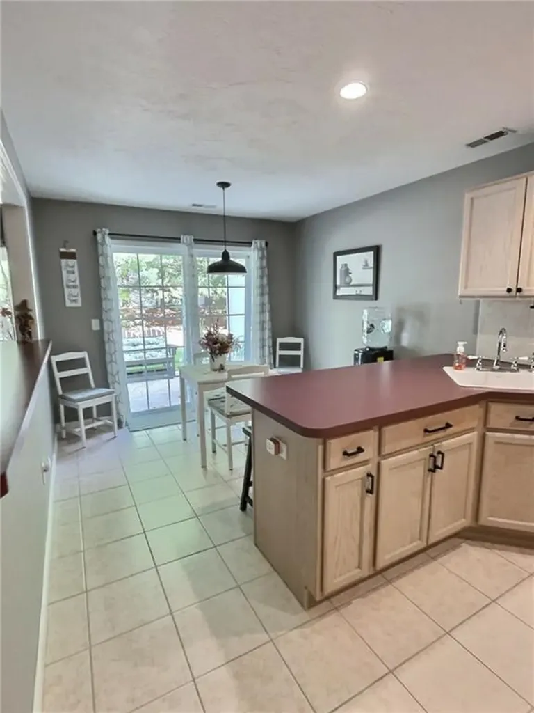 40 Alpine Way North Smithfield RI 02896