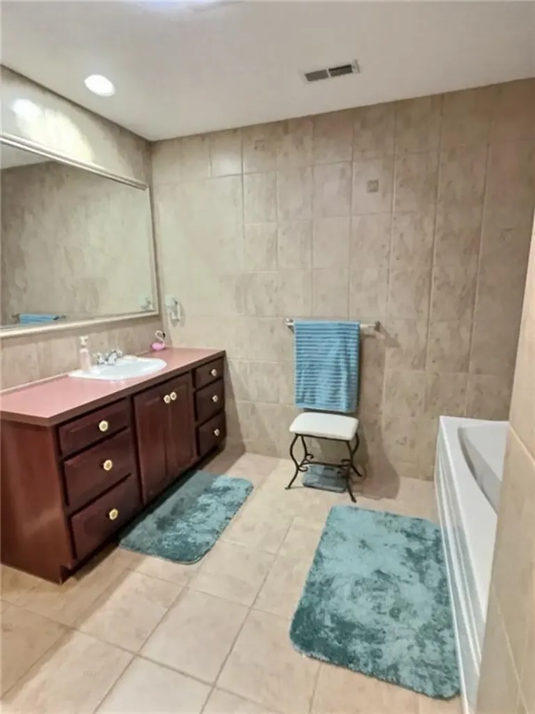 40 Alpine Way North Smithfield RI 02896