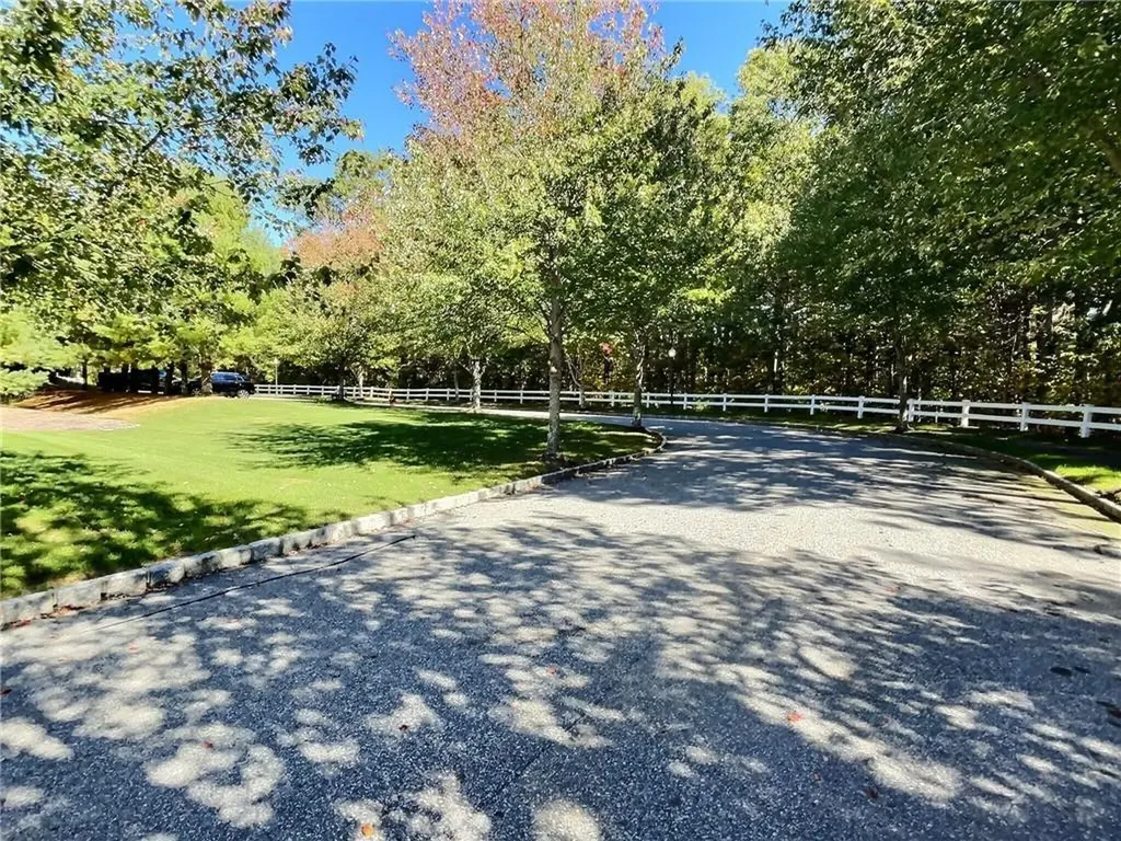 40 Alpine Way North Smithfield RI 02896