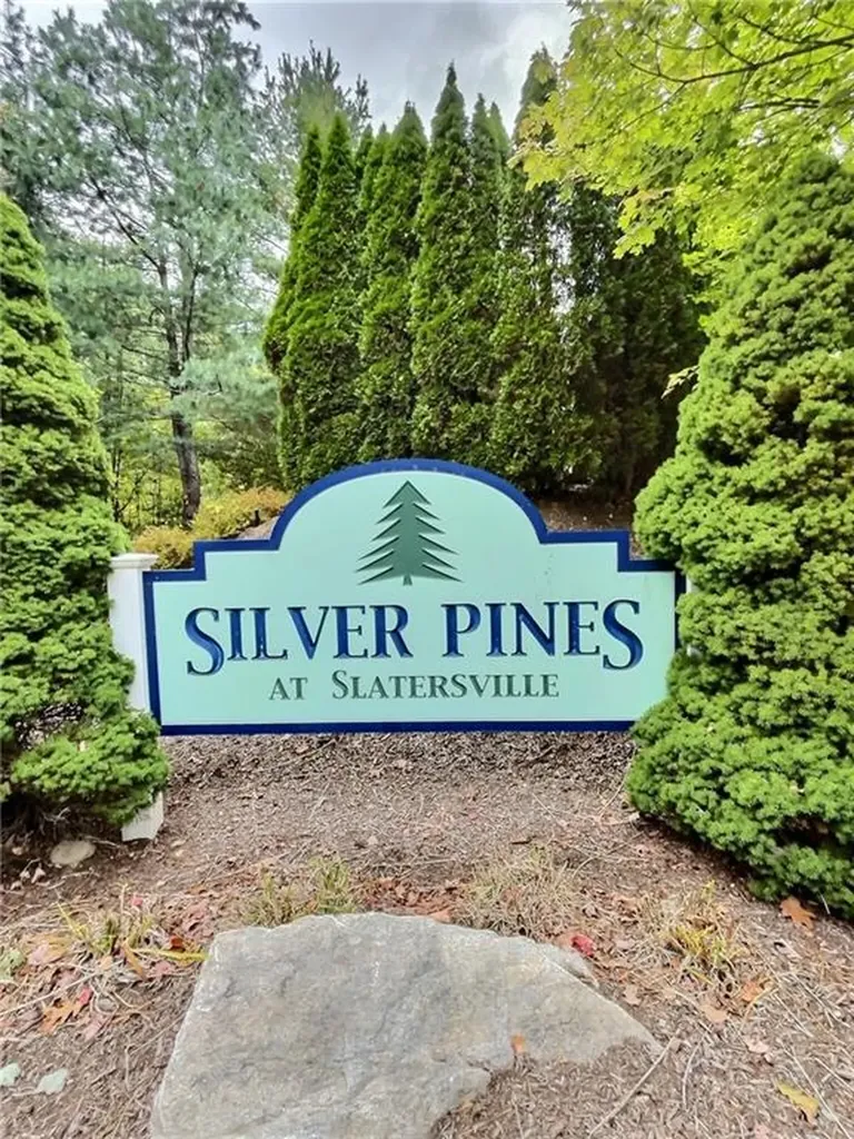 40 Alpine Way North Smithfield RI 02896