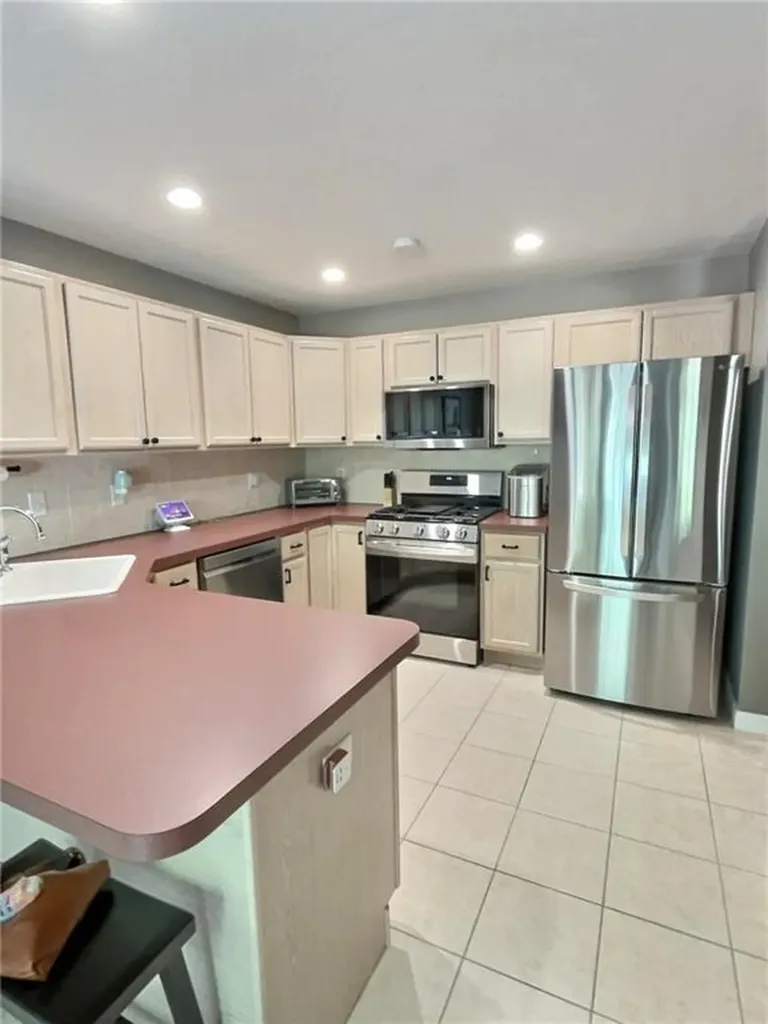 40 Alpine Way North Smithfield RI 02896