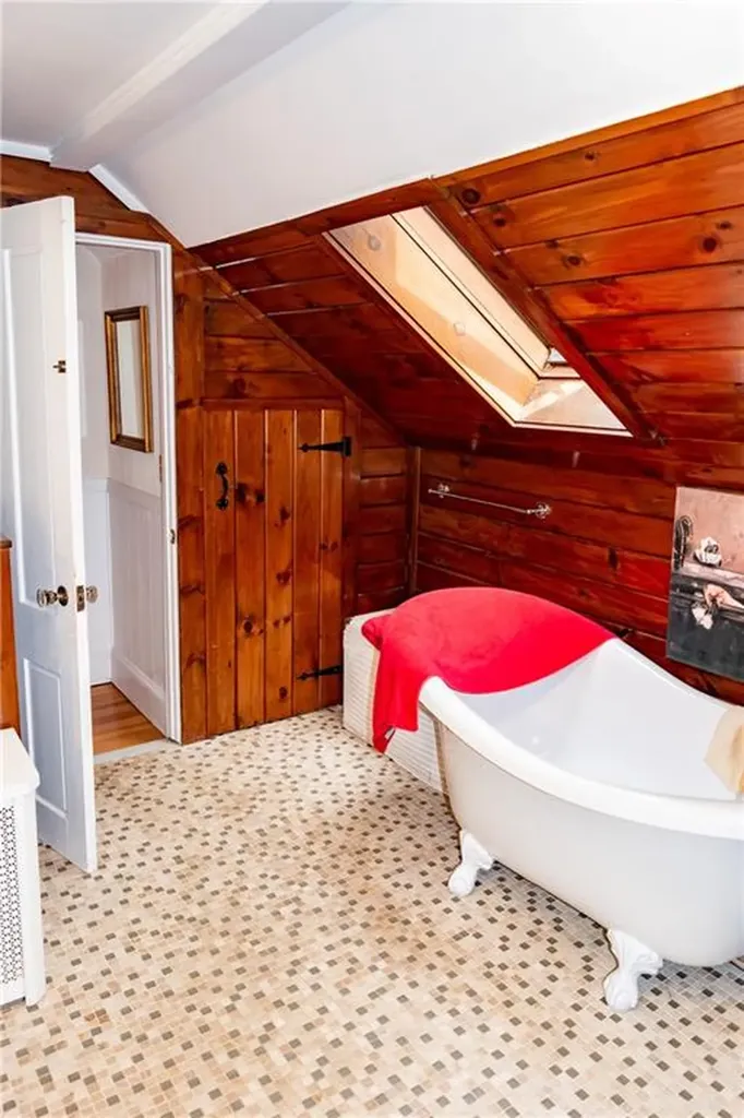 22 Colerick Avenue North Smithfield RI 02896