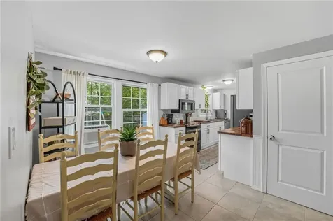 94 Maxson Hill Road Hopkinton RI 02804