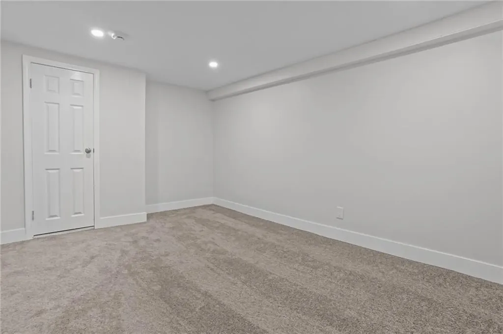 9 Buffalo Avenue Warren RI 02885