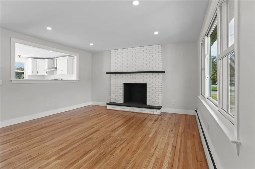 9 Buffalo Avenue Warren RI 02885