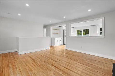 9 Buffalo Avenue Warren RI 02885