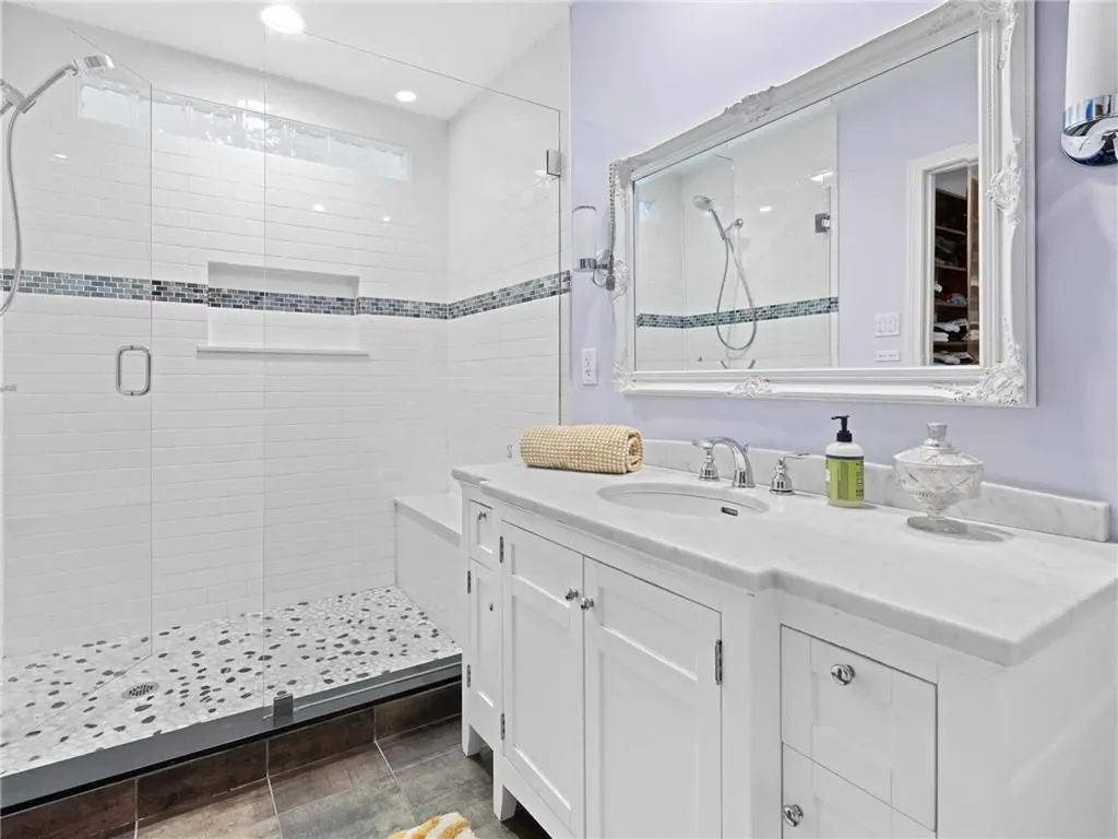 28 Lighthouse Lane Warwick RI 02889