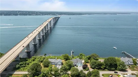 121 Seaside Drive Jamestown RI 02835