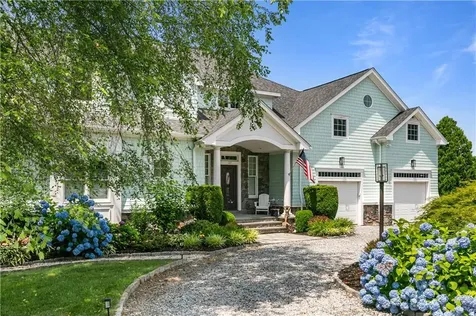 121 Seaside Drive Jamestown RI 02835