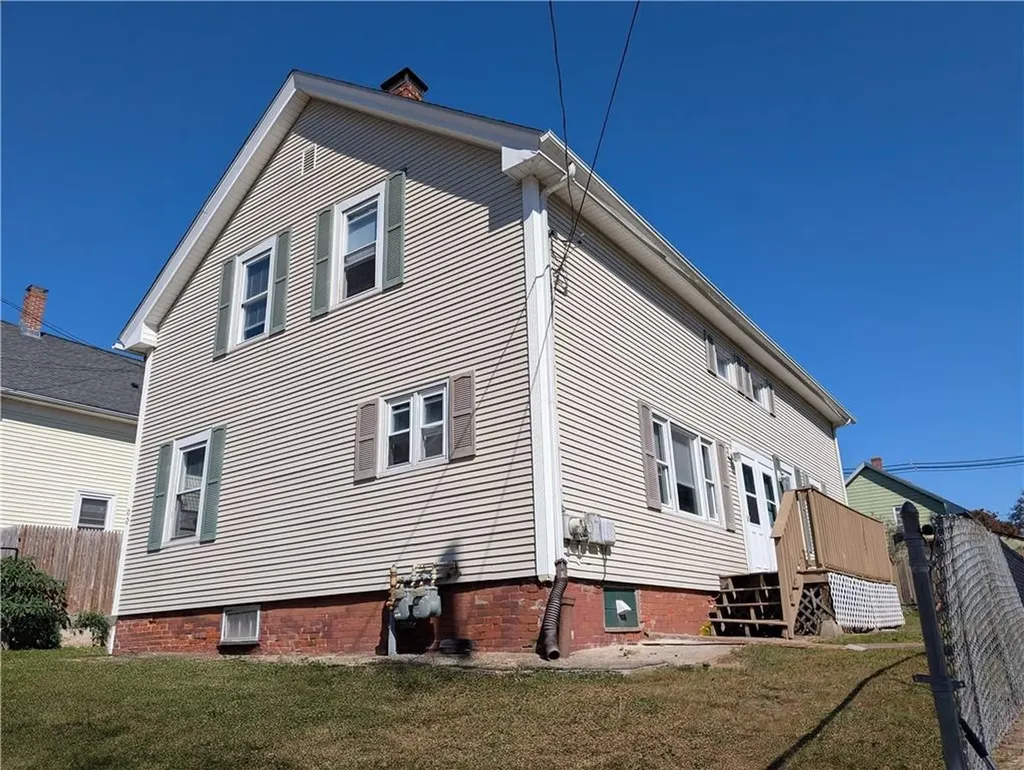 70 72 Pocasset Street Johnston RI 02919