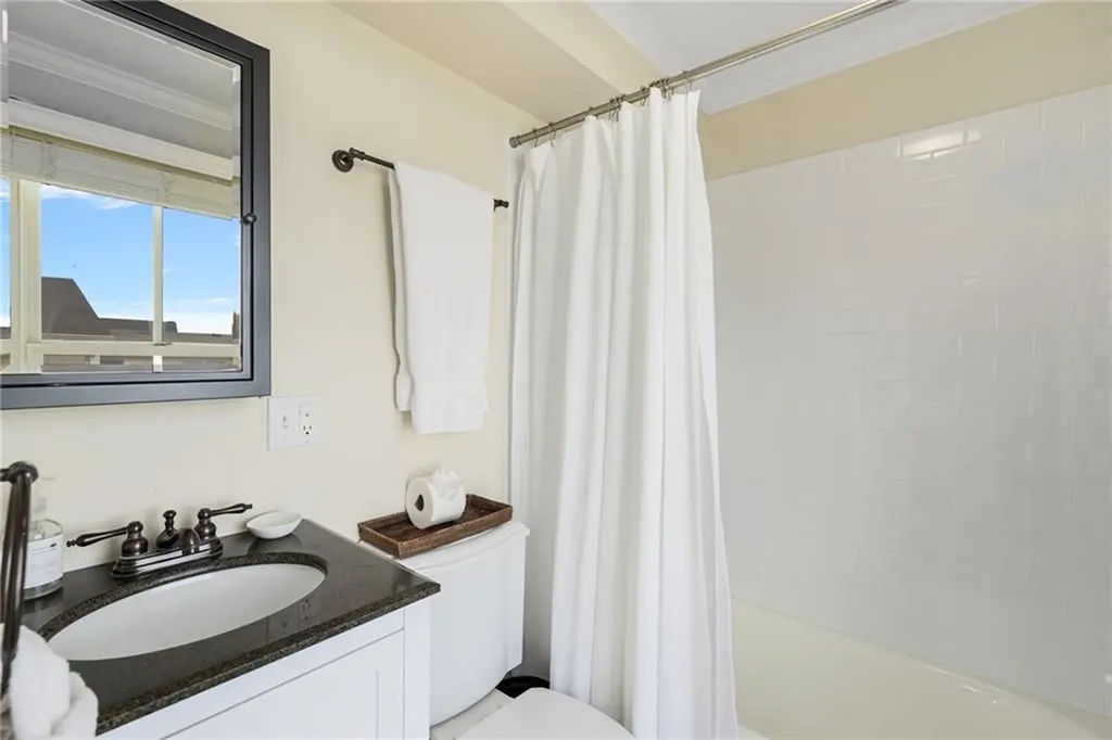 44 Tuckerman Avenue Middletown RI 02842