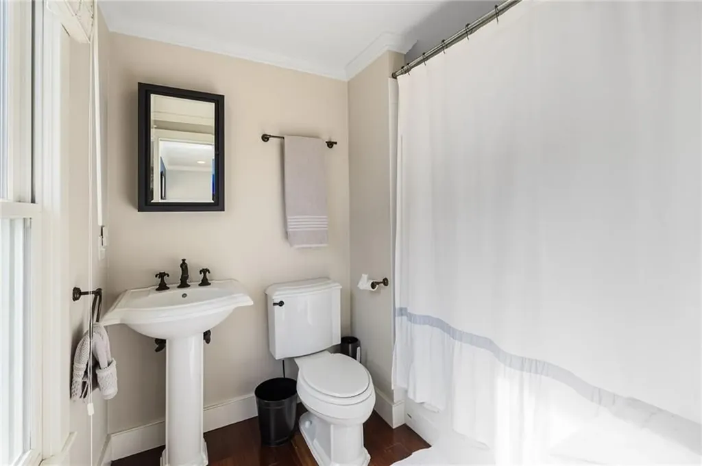 44 Tuckerman Avenue Middletown RI 02842