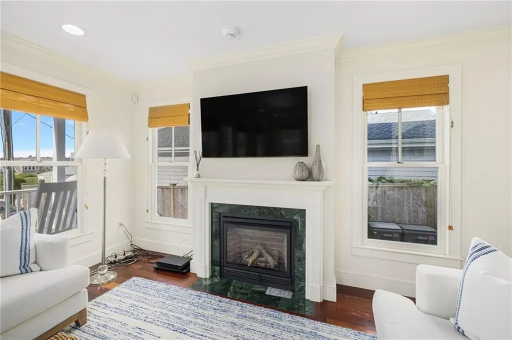 44 Tuckerman Avenue Middletown RI 02842