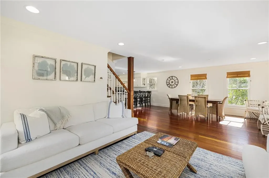 44 Tuckerman Avenue Middletown RI 02842