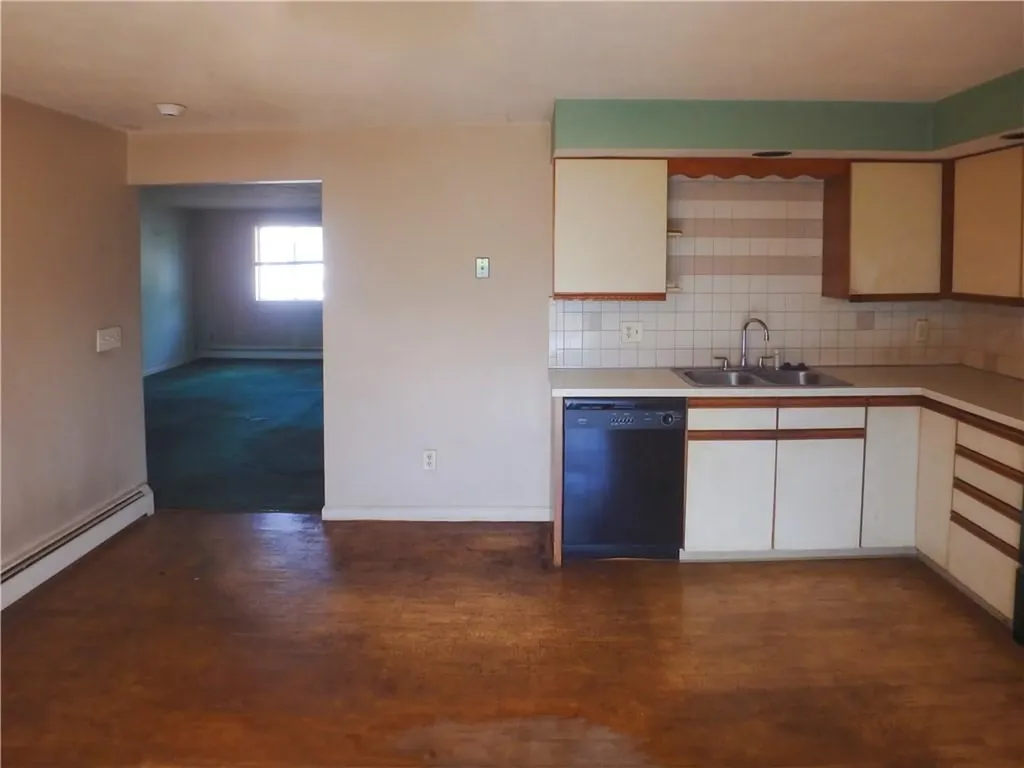 19 Warren Avenue North Providence RI 02911