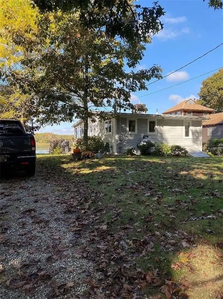 307 Winchester Drive South Kingstown RI 02879