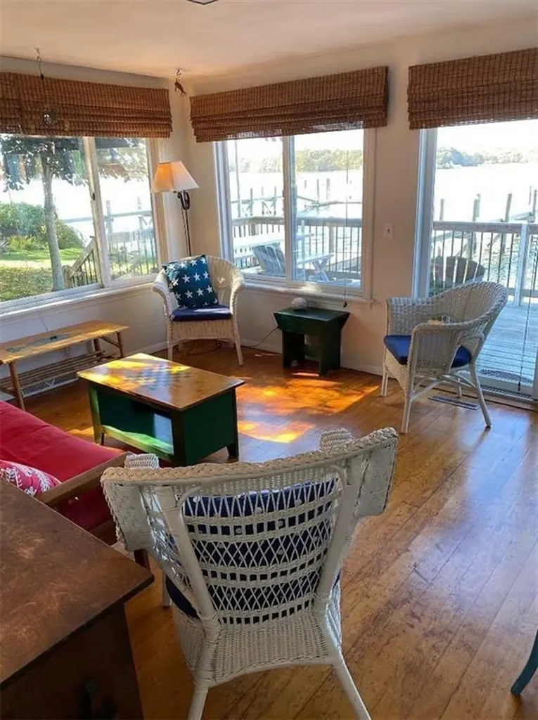 307 Winchester Drive South Kingstown RI 02879