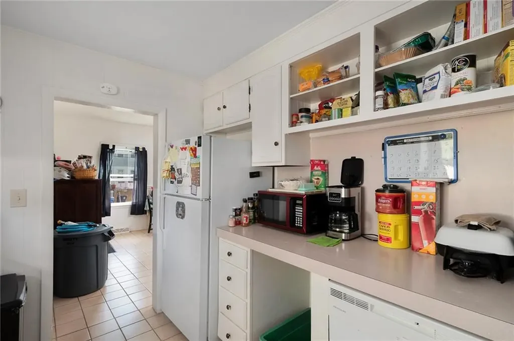 7 Cleveland Avenue Cranston RI 02920